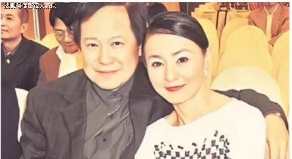 原创武打女星李赛凤拍戏20年无绯闻嫁豪门后却被曝出与干儿子有染