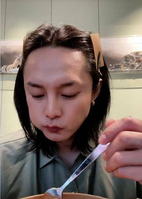 原创尹正发文您看我不顺眼就甭来眼不见为净别给自己个儿添堵