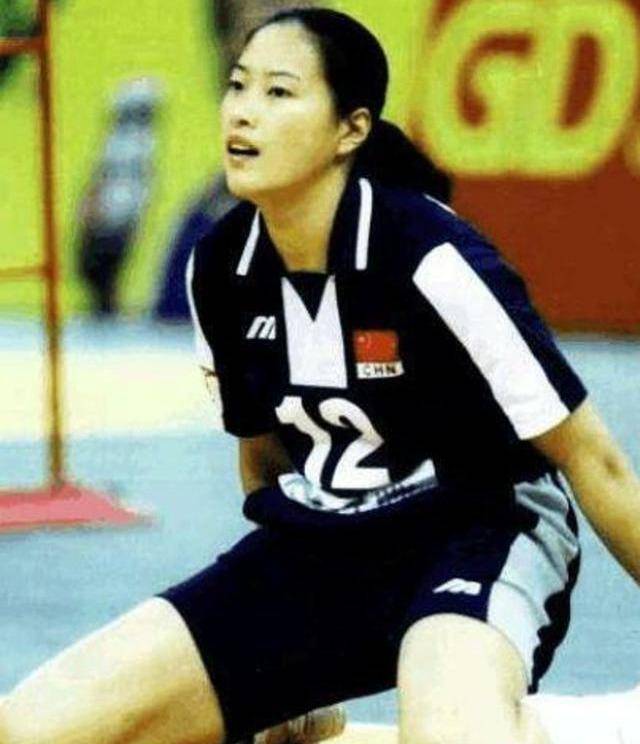 女排名将邱爱华:当打之年为何痛哭流涕?