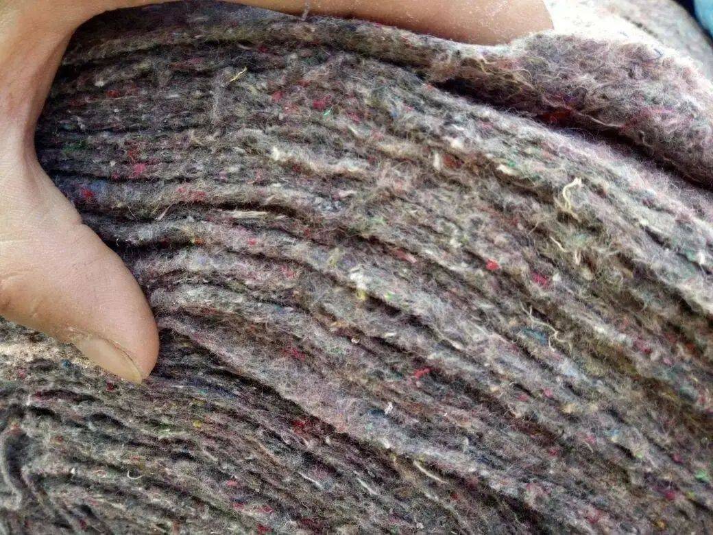 回收的旧衣服,都被做成了"黑心棉"?警惕:你的衣柜里可能也有!