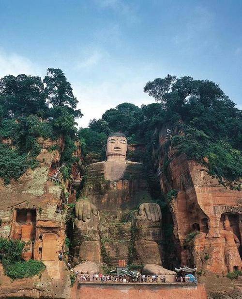 成都四天旅游景点推荐_生活节奏_都江堰_乐山大佛