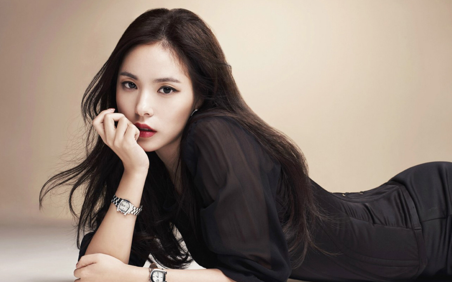 具有完美容颜,最有魅力最迷人的三大星座,特别勾人心魂_女生_天秤座