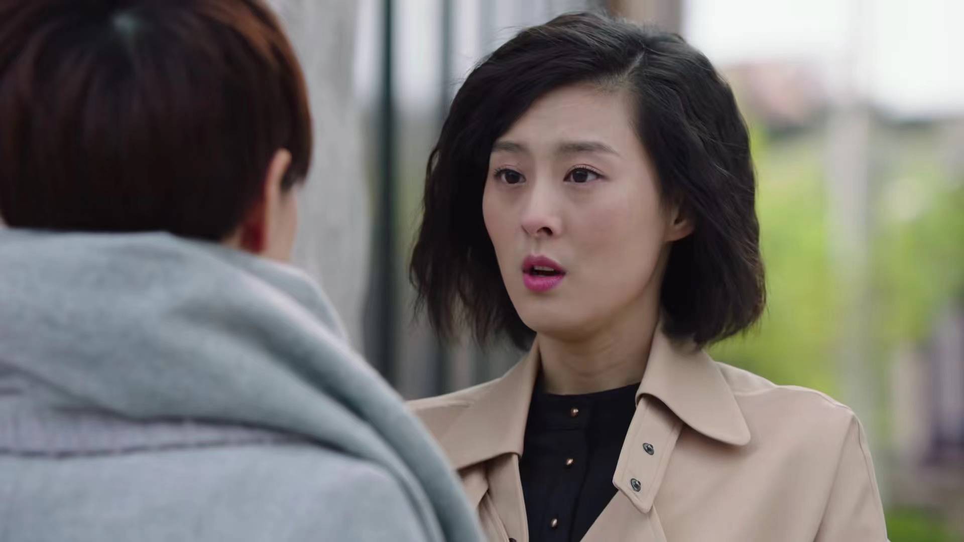 《我的前半生》小董辰星离职后,找工作不顺利,带着女儿去求凌玲