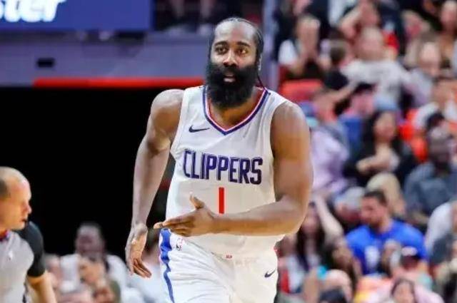 哈登30 8 10&伦纳德36 5,快船149:144力擒老鹰喜获四连胜_比赛_投篮