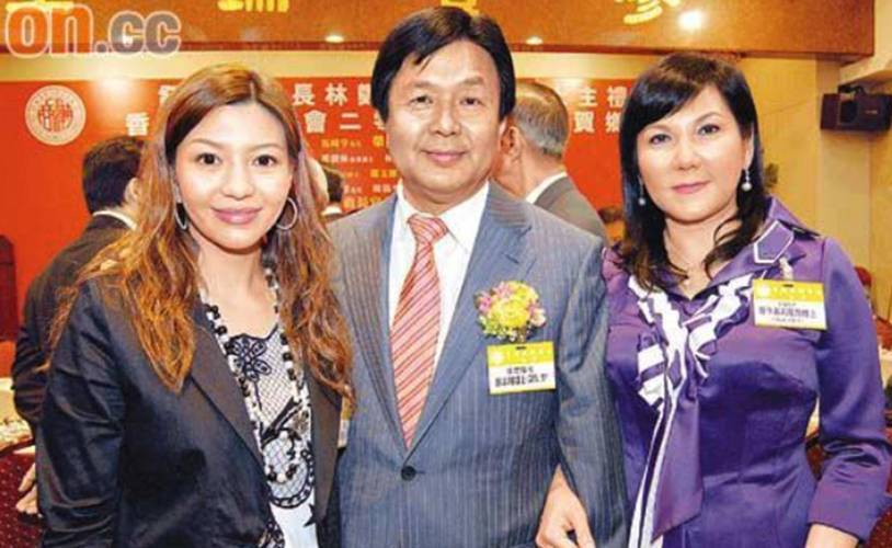 最清醒的港姐:挤不走原配就跟她做姐妹,不争产却赚了上亿身家_陈妙瑛