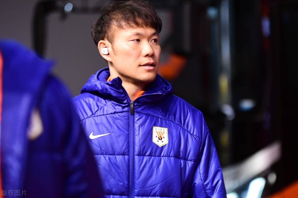 不知道如今津门虎看到李源一在泰山队踢主力核心,会