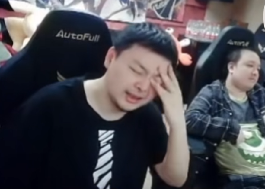主播笑笑和西卡回忆当初斗鱼平台的黑幕:和55开闹矛盾拯救了我们_直播