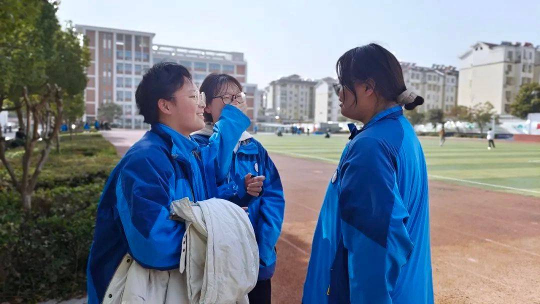 【新锐集团】新锐学子心中,温暖了岁月的100件小而幸