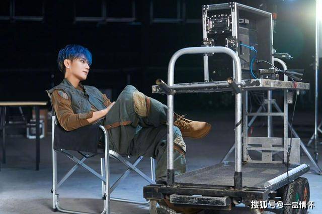 烂透了!黄子韬公司2个高层被调查,评论区炸锅了_张韶涵_时候_商务