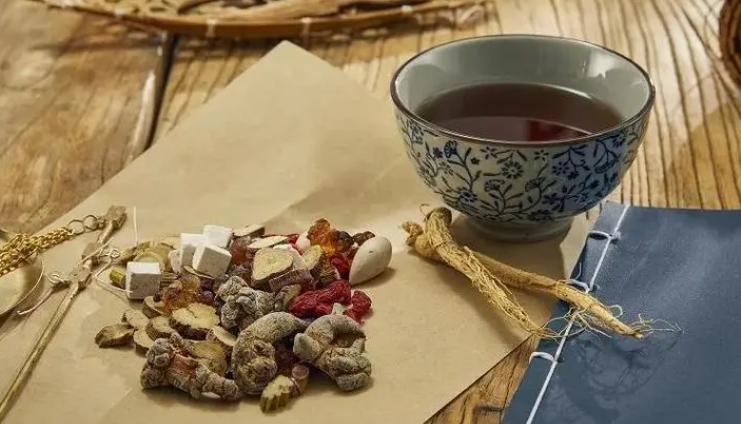 58岁女子坚持吃当归,活血化瘀,抗血栓,后来怎么样?