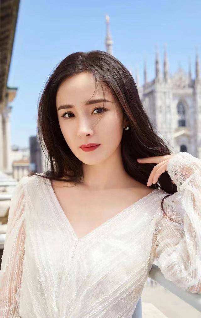 胡歌女子正面照曝光,唐嫣透露其联系,事发胡歌感爱情_女儿_仙剑奇侠传