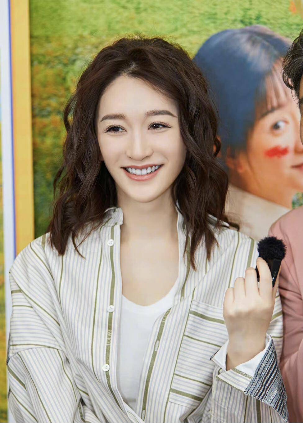 李小冉爱情:被富商纠缠4年,为大姐前夫有喜,嫁20年老友获幸福_孙东海