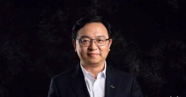 比亚迪总裁:哥哥辍学,嫂子卖嫁妆供其上学,今身家百亿不忘报恩_王传福