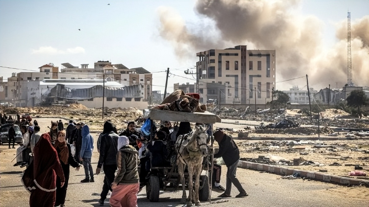 拜登假惺惺援助加沙,呼吁立即停火,以色列继续空袭炸死15人_美国_进行