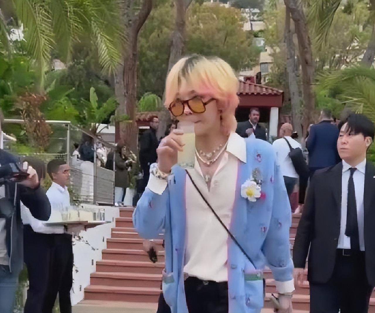 原创权志龙小号取关jennie却关注着组合其他成员两人恋情已凉凉