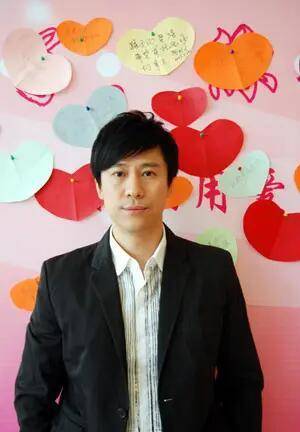 解晓东登上舞台14次,如今身价过亿,曾经的他多么红火_女明星_那英