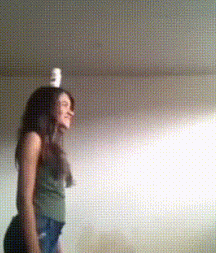 ▼曾经我也有一个女朋友,直到我把她的鼻子踹塌了……▼cnm,咋还不撞