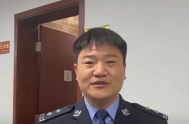 反诈老陈,大漠叔叔,脱下警服的他们现在怎么样了?
