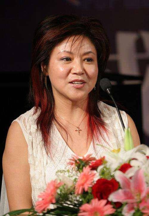 苏红:曾力压毛阿敏韦唯夺冠,丈夫离世后拒绝再婚,只为孝敬公婆_父母