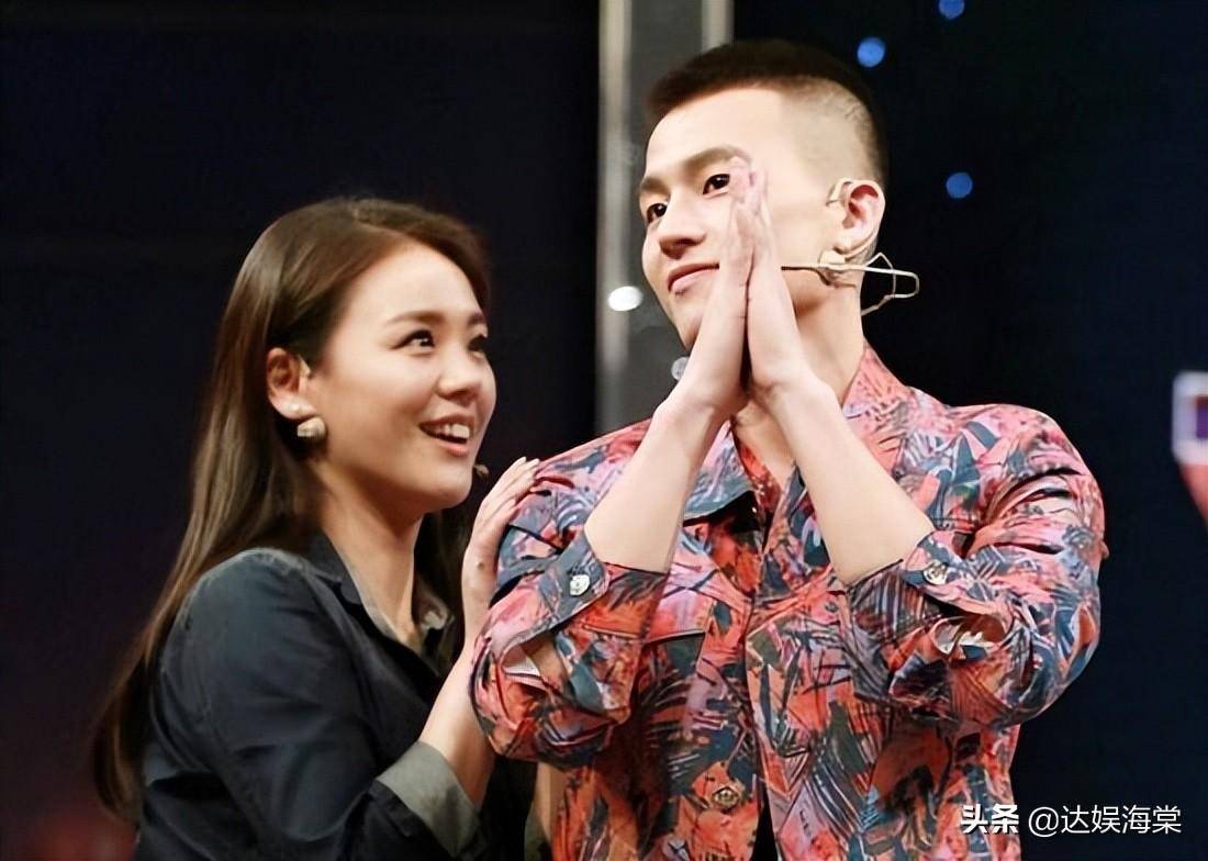 感情经历上,欧豪公开过的女友只有马思纯,两人因《左耳》这部戏结缘