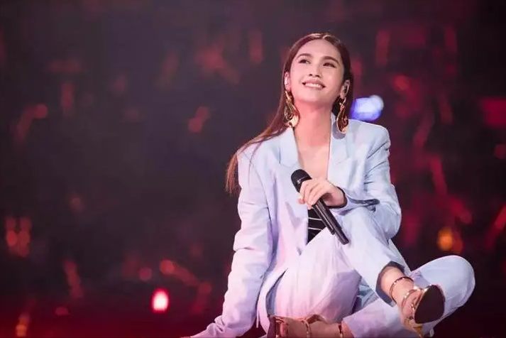 原创夫妻本是同林鸟但很抱歉这一次李荣浩救不了口不择言的杨丞琳