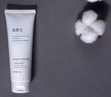 女士洗面奶排行榜10强夏季选择控油洗面奶这三款不错