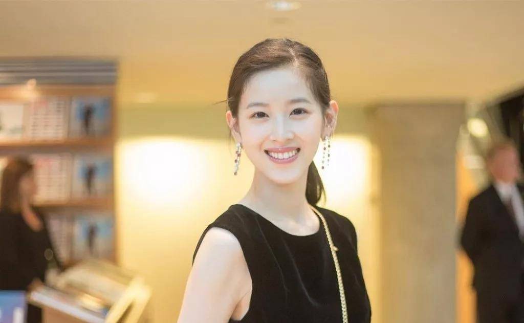 奶茶妹妹章泽天:通透清醒的女人永远是王者_婚姻_刘强东_网友