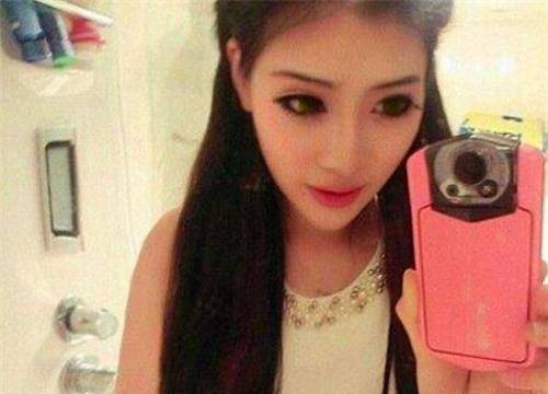 祁可欣的朋友回忆,吉新鹏在婚后对待妻子有时的态度还可以,然而他依然