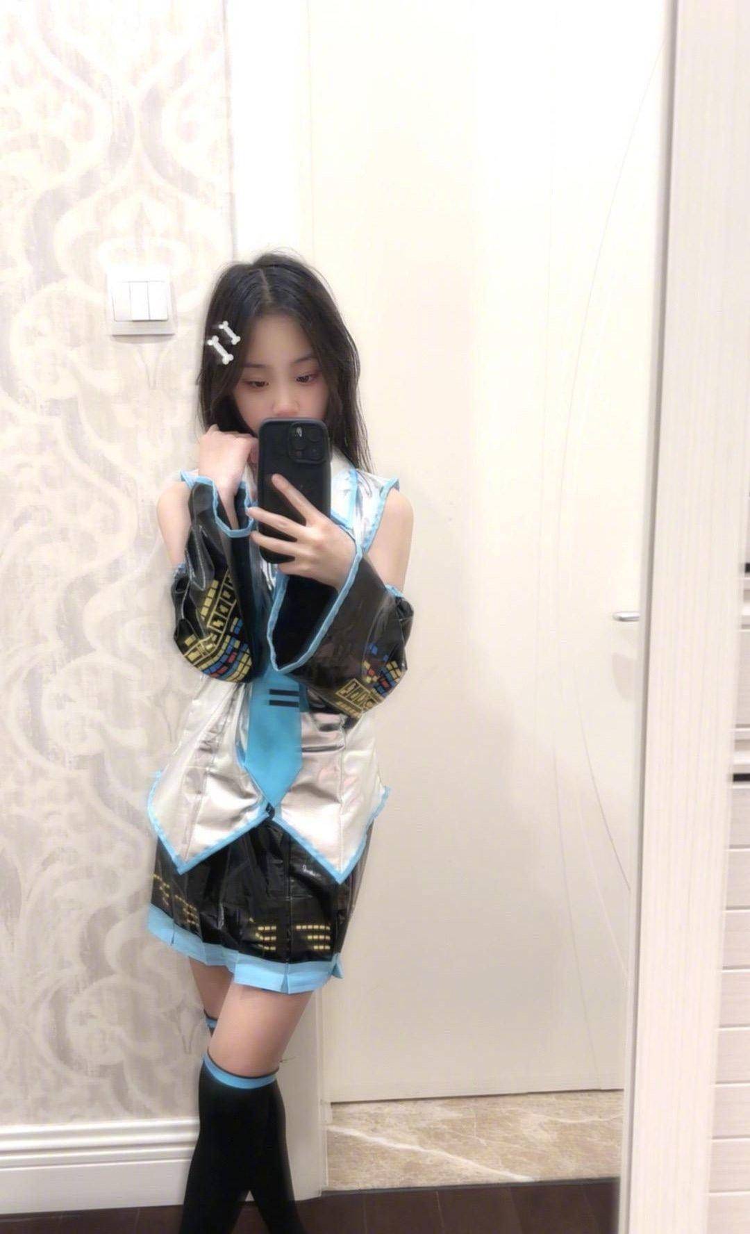 甜馨为cos初音未来道歉不戴假发被喷网友怒怼二次元圈子