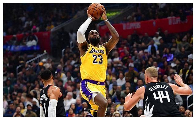 基奇_比赛_詹姆斯