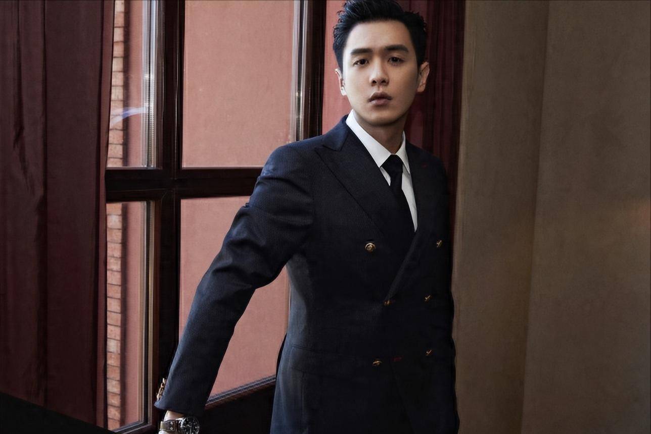 "妹妹"变后妈,父子对簿公堂,张若昀背后的痛苦你想象不到_张健_父亲