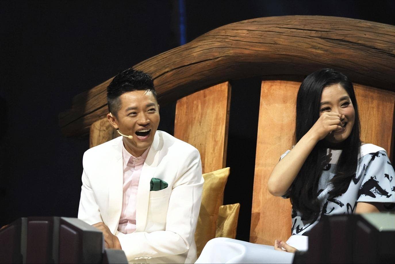 才明白王小玮为何坚定的离开,玲花都说对了_凤凰传奇_曾毅_组合