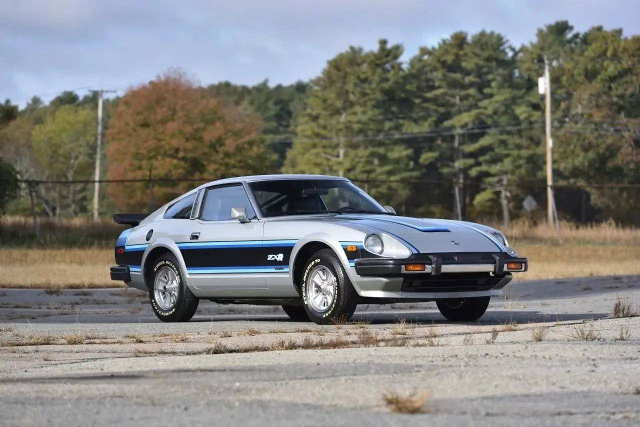 1986年,日产取消了datsun的名称,但在2013年6月,它作为面向新兴市场的