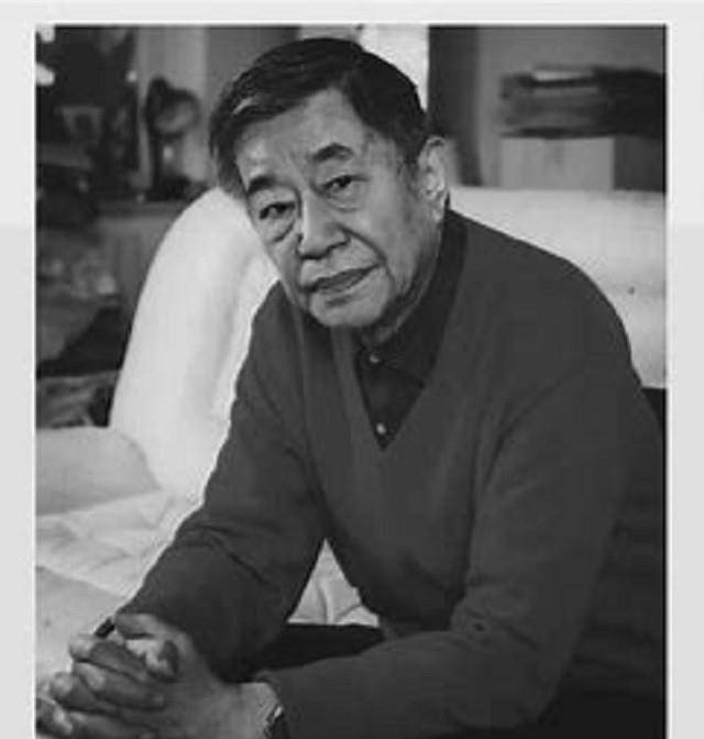 父亲老舍自尽,他在公园陪遗体坐了一天,此后一生夹着尾巴做人_舒乙