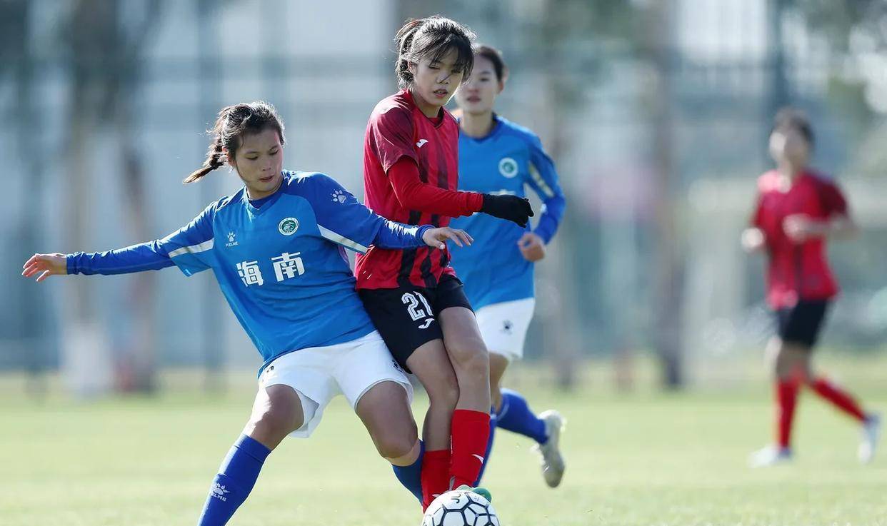 琼中女足进四强,陈婉婷:坚持我的理念,必成强队!_比赛_中国女足_战术