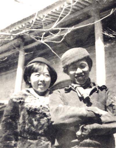 民国的美女作家被四个男人抛弃,为三个渣男生过孩子,死时才31岁_萧红