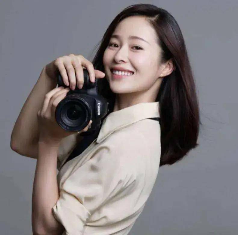 戴着"面具"演戏的7位明星,都翻车了_何炅_礼物_形象