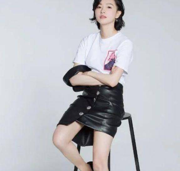 最干净的女演员,因拒绝导演无理要求被封杀,如今凭借实力走红_万茜