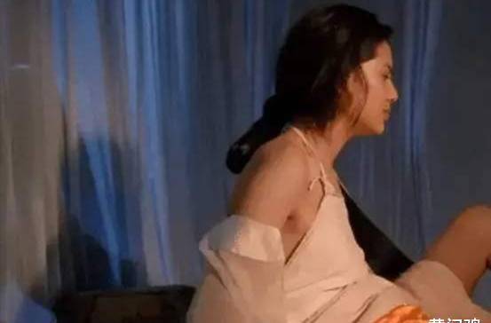 李若彤当年不只是参演了《火烧红莲寺》,在周星驰的电影《大内密探