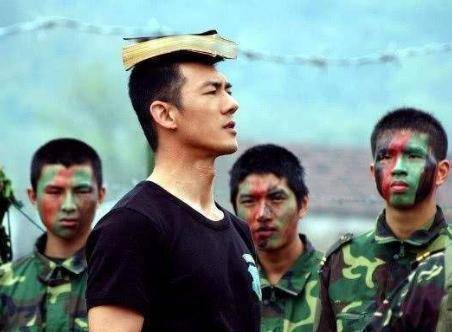 从刘欢保镖到"兵王",吴京曾是手下败将,任天野靠什么完成逆袭_生活