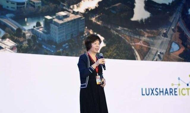 原创王来春从富士康打工妹到百亿富婆赚1800亿后大方给哥900亿