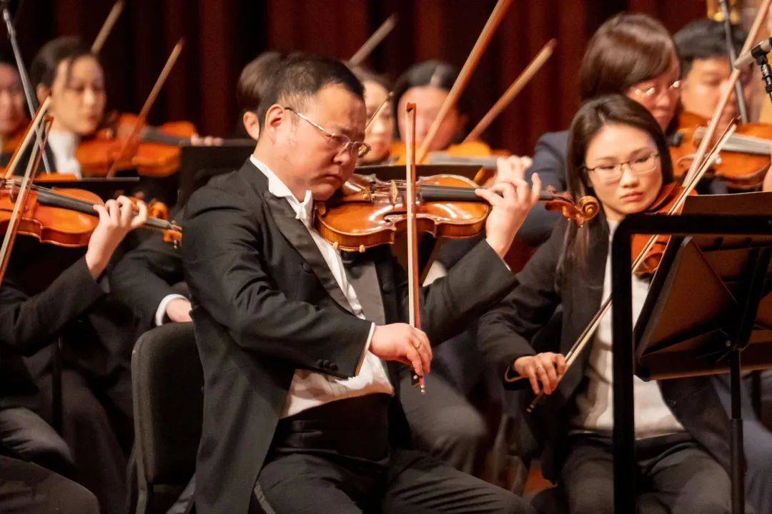 南昌交响乐团开启首场乐季音乐会_马勒_观众_小提琴