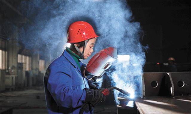 原创浙江焊工界的扛把子一个身高只有155米的女人