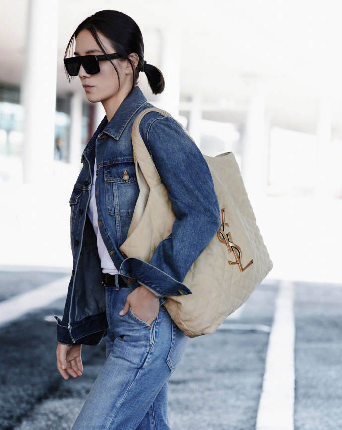 原创性感女神宋佳怎么了上围缩水胸前平平年纪越大越阳刚