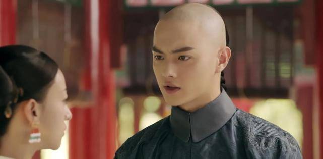 延禧攻略:继后在祭典上用小佛花,魏璎珞为何说顺嫔要大难临头?