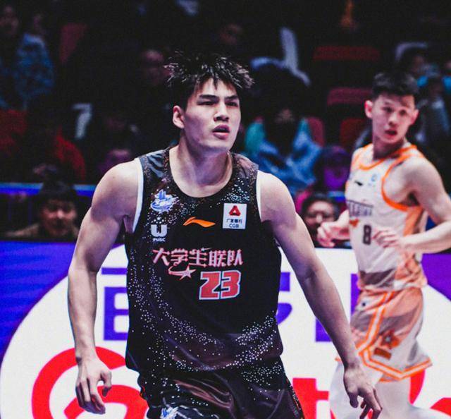 冠军广东工业大学男篮多名球员入选,陈国豪重逢队友卢健豪,周泽源等人