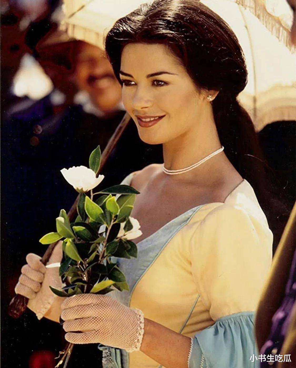 褒曼的女儿:遗传母亲的高颜值却被抛弃,44岁去乡下种田_伊莎贝拉