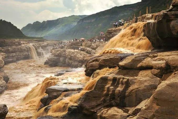 山西大同旅游团报价4日游多少钱，山西大同四日游跟团多少钱