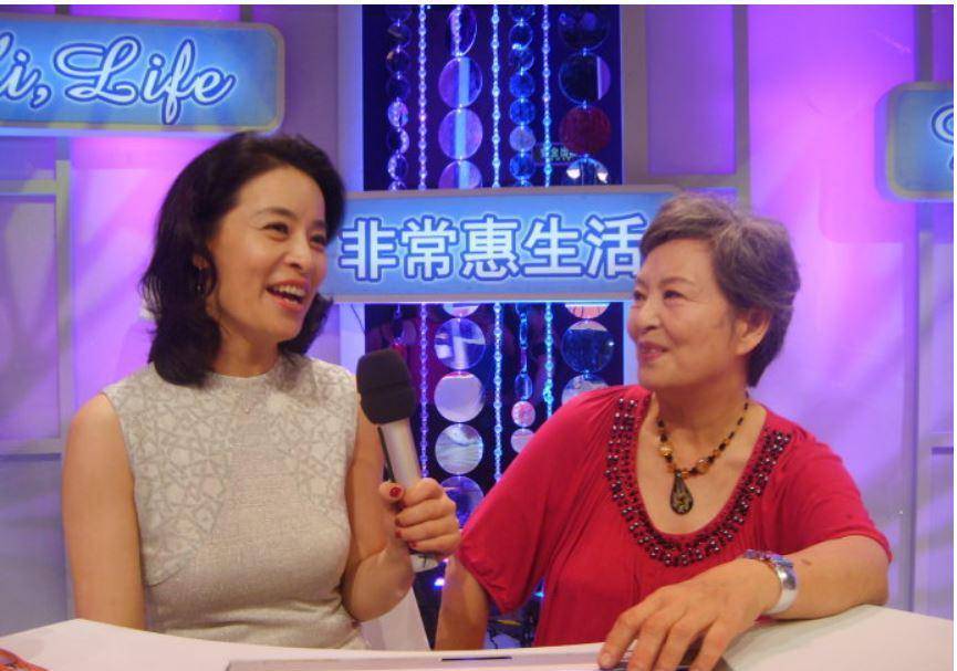 顾艳:饰演妈妈的专业户,为了家庭远离荧屏18年_母亲_表演_电视剧