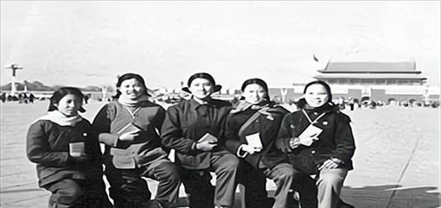 永远的知青-在北大荒牺牲的王晓勤_劳动_时候_火车